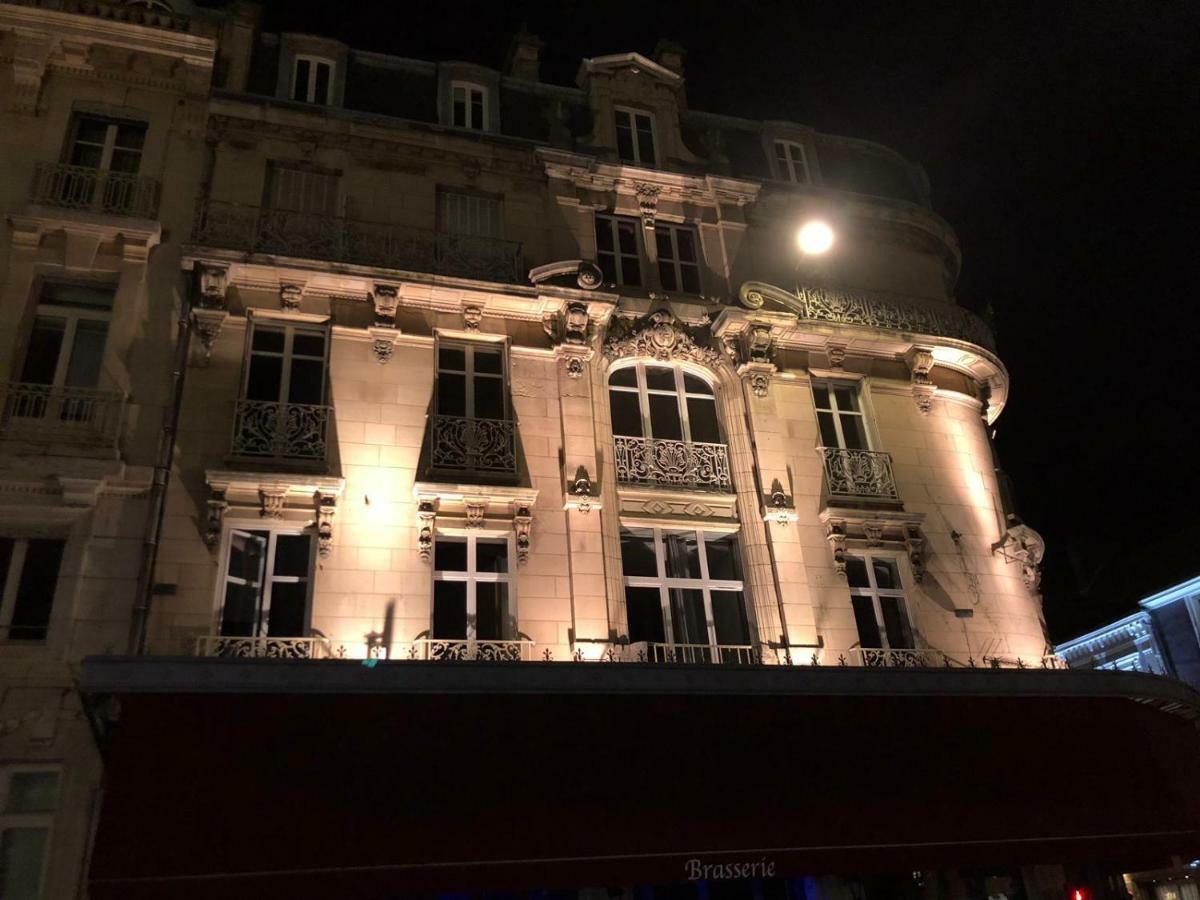 Au Coeur De Ville Troyes Buitenkant foto